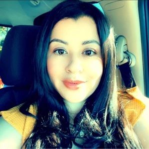 Meet your Posher, Celina